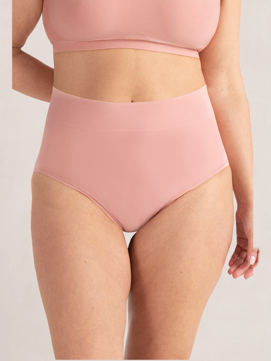 Truekind® TrueCool Mid-Waist Menopause Brief