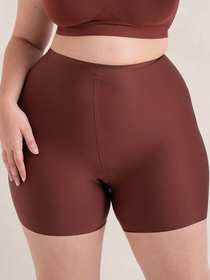 Truekind® Seamless Stretch Mid-Waist Short